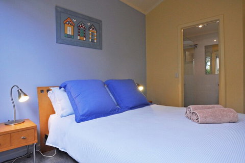 THE Sails 4 Linen Included Central Location - Accommodation Mermaid Beach 1