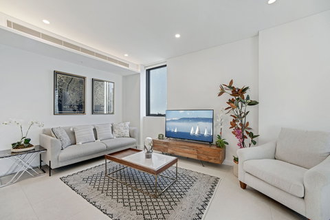 HomeHotel Boutique & Luxurious Apartment Super Clean - Accommodation Mermaid Beach 3