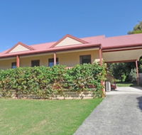 Beilby Beach Cottage Free Wifi  Foxtel PET Friendly - Accommodation Mermaid Beach
