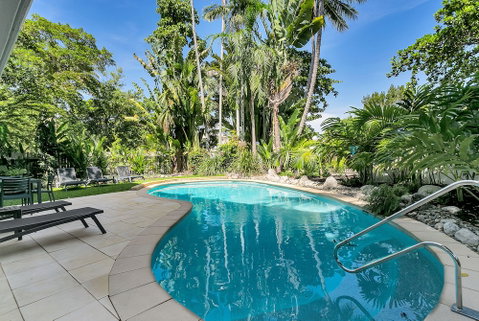 Seascape Holiday-Tropical Reef Apartment - Accommodation Mermaid Beach 1