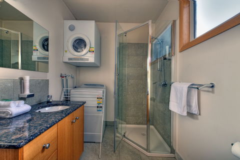 Freycinet Stone Studio 6 - Accommodation Mermaid Beach 2