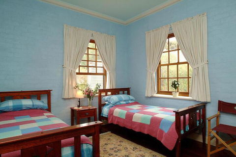 Amandas Cottage 1899 - Accommodation Mermaid Beach 4