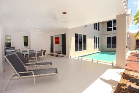 60 Beachway Parade Marcoola 500 BOND Linen Supplied - Accommodation Mermaid Beach 3