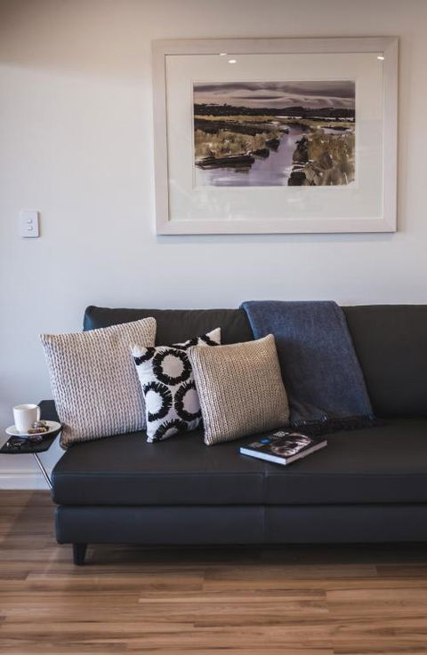 Russell House - Accommodation Mermaid Beach 6