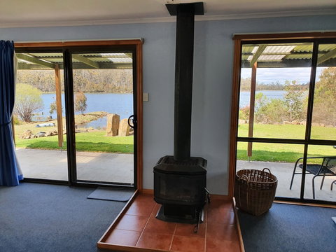 Lake Yalleena Nature Retreat - Accommodation Mermaid Beach 1