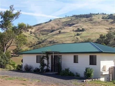 Elm Cottage - Accommodation Mermaid Beach 0