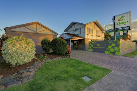 Chalet Motor Inn - Accommodation Mermaid Beach 4