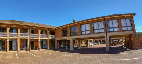 Cumberland Motor Inn - Accommodation Mermaid Beach 1