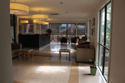 Bairnsdale International - Accommodation Mermaid Beach 1