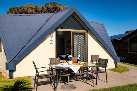 Beach Cabins Merimbula - Accommodation Mermaid Beach 2