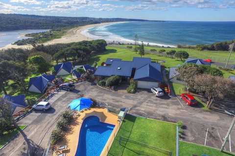 Beach Cabins Merimbula - Accommodation Mermaid Beach 7
