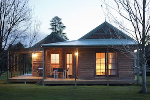 Beechworth Cedar Cottages - Accommodation Mermaid Beach 0
