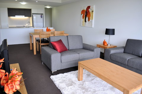 Apartments G60 Gladstone - Accommodation Mermaid Beach 5