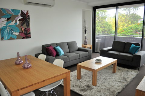Apartments G60 Gladstone - Accommodation Mermaid Beach 3
