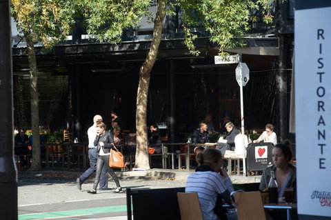 Amity Apartment Hotels - Accommodation Mermaid Beach 1