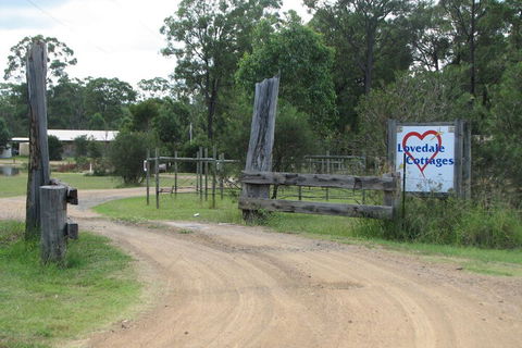 Lovedale Cottages - Accommodation Mermaid Beach 1
