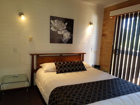 Cousins Motor Inn - Accommodation Mermaid Beach 5
