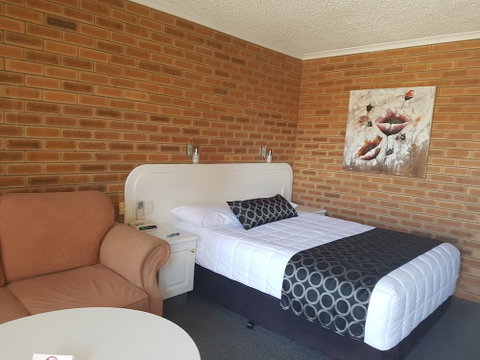 Cousins Motor Inn - Accommodation Mermaid Beach 3