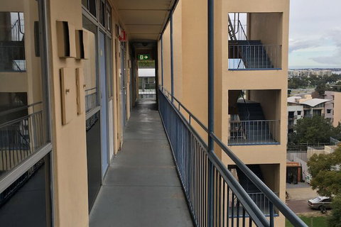 Mountway Holiday Apartments - Accommodation Mermaid Beach 1