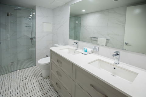 Miami Beachside Holiday Apartments - Accommodation Mermaid Beach 6