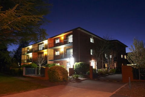 Oxley Court Serviced Apartments - Accommodation Mermaid Beach 0