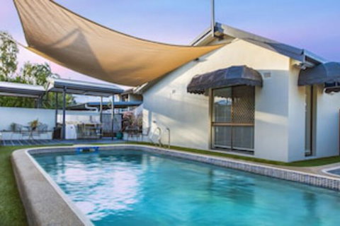 Townsville Holiday Apartments - Accommodation Mermaid Beach 0