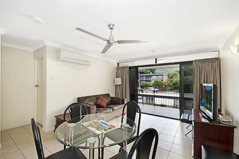 Townsville Holiday Apartments - Accommodation Mermaid Beach 4
