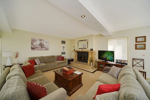 Bundanoon Lodge - Accommodation Mermaid Beach 6