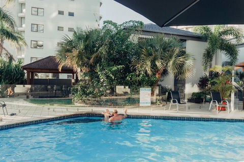 Burleigh Palms Holiday Apartments - Accommodation Mermaid Beach 3