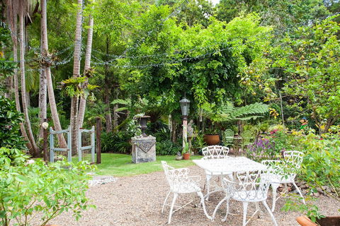Noosa Valley Manor B&B Retreat - Accommodation Mermaid Beach 0