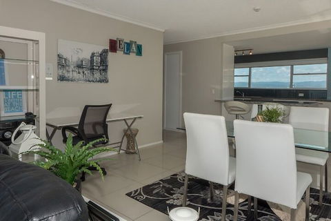 Pacific Plaza Apartments - Accommodation Mermaid Beach 7