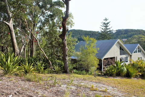 Nelson Bay Bed & Breakfast - Accommodation Mermaid Beach 4