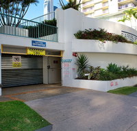 Raffles Royale - Accommodation Mermaid Beach