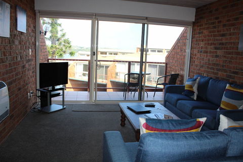 Pacific Heights Holiday Apartments & Munn's Tower House - Accommodation Mermaid Beach 1