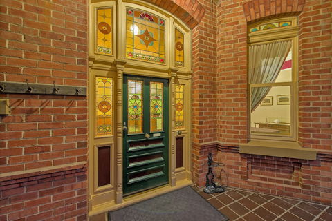 Penghana Bed & Breakfast - Accommodation Mermaid Beach 0