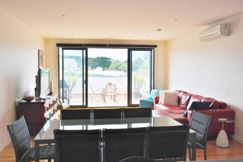 POSITION PERFECT CENTRAL INVERLOCH - Accommodation Mermaid Beach 4