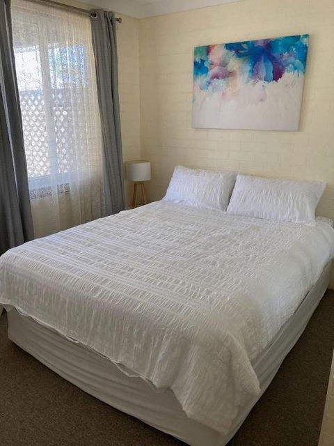 LIFES A BEACH 1 - Accommodation Mermaid Beach 6