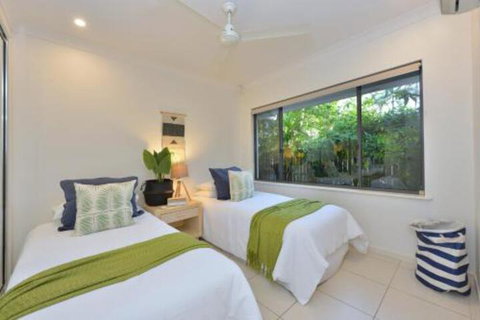 Concha Marina - Accommodation Mermaid Beach 2
