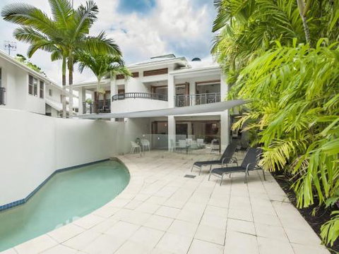 6 Templemoon - Accommodation Mermaid Beach 1
