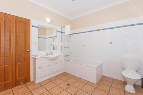 22 On Nautilus - Accommodation Mermaid Beach 4