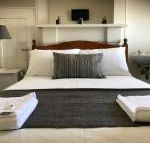 Cornwall Hotel - Accommodation Mermaid Beach