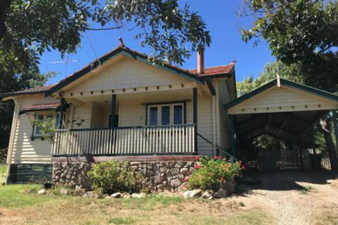 Cherry Blossom Cottage Beechworth Getaways - Accommodation Mermaid Beach 0