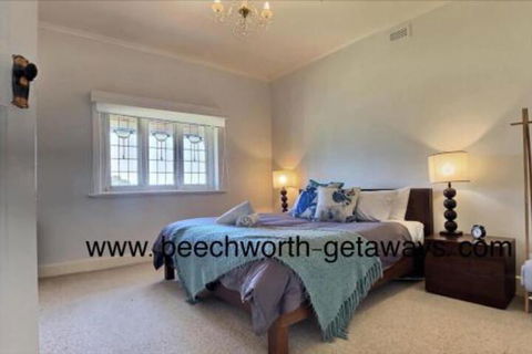 Cherry Blossom Cottage Beechworth Getaways - Accommodation Mermaid Beach 3