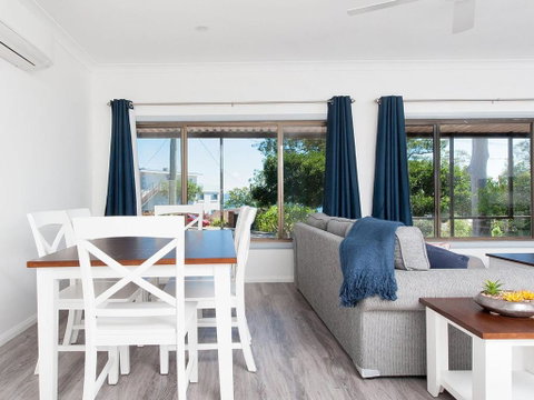 Nelson Bay Getaway 59 - Accommodation Mermaid Beach 6
