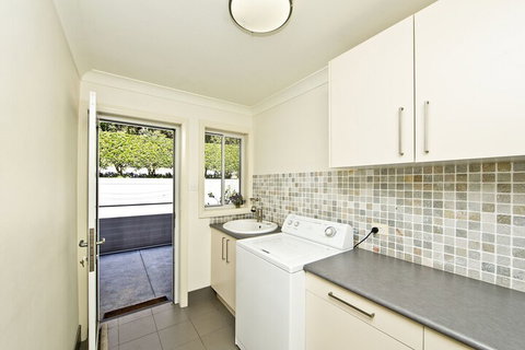Beachside Haven Your Perfect Oasis Home - Accommodation Mermaid Beach 2