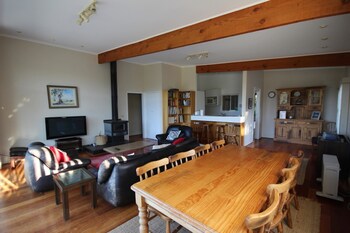 Fairways Close - Accommodation Mermaid Beach 3