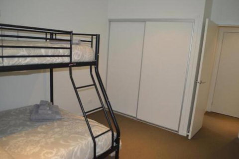 Family Friendly Unit - Accommodation Mermaid Beach 4