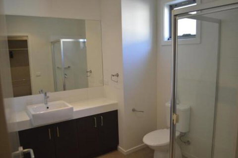 Family Friendly Unit - Accommodation Mermaid Beach 7