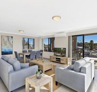 McGirr Penthouse Apartment - Accommodation Mermaid Beach