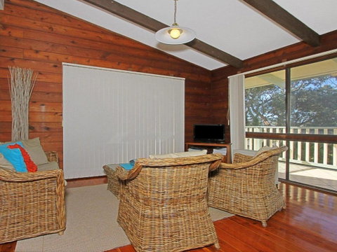 Gunyah An Idyllic Coastal Getaway - Accommodation Mermaid Beach 2